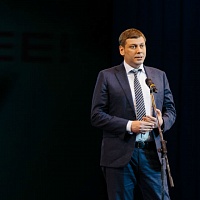 � ���������� ������� �������� ������� ���������� �� ����ʻ � ����� ��� ���������� � 50-����� ����������� 
